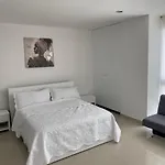 Fantastic 1 Bedroom Apartment, Direct Beach Access In The Best Area In Cartagena