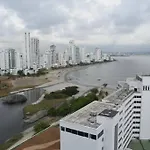 Apt Con Hermosa Vista Al Mar En El Laguito Piso 19