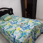 Hostal #10-33