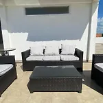 Los Alpes Edif Mile Habitacion Grande Privada Con Sala-Comedor Compartida