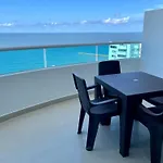 Torres Del Lago Apartamento Con Vista Al Mar