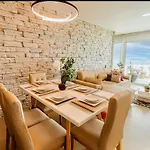 Best Ocean View Stunning Apartment