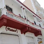 Hostal 1811