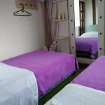 Hostel La Antigua Capsula