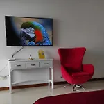 Apartamento De Lujo Con Vista Al Mar - Excelente Ubicacion