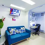 Azuan Suites Hotel By Geh Suites