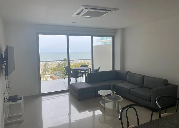 Fantastic 1 Bedroom Apartment, Direct Beach Access In The Best Area In Cartagena