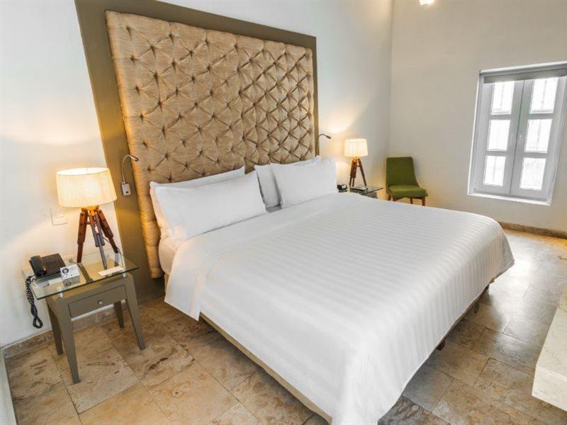 Ghl Armería Real 4*