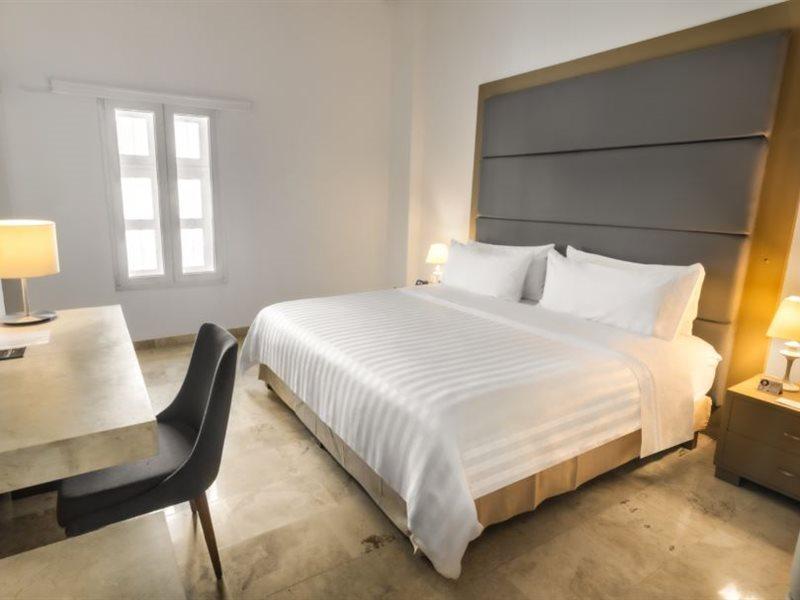 Hotel Ghl Armería Real