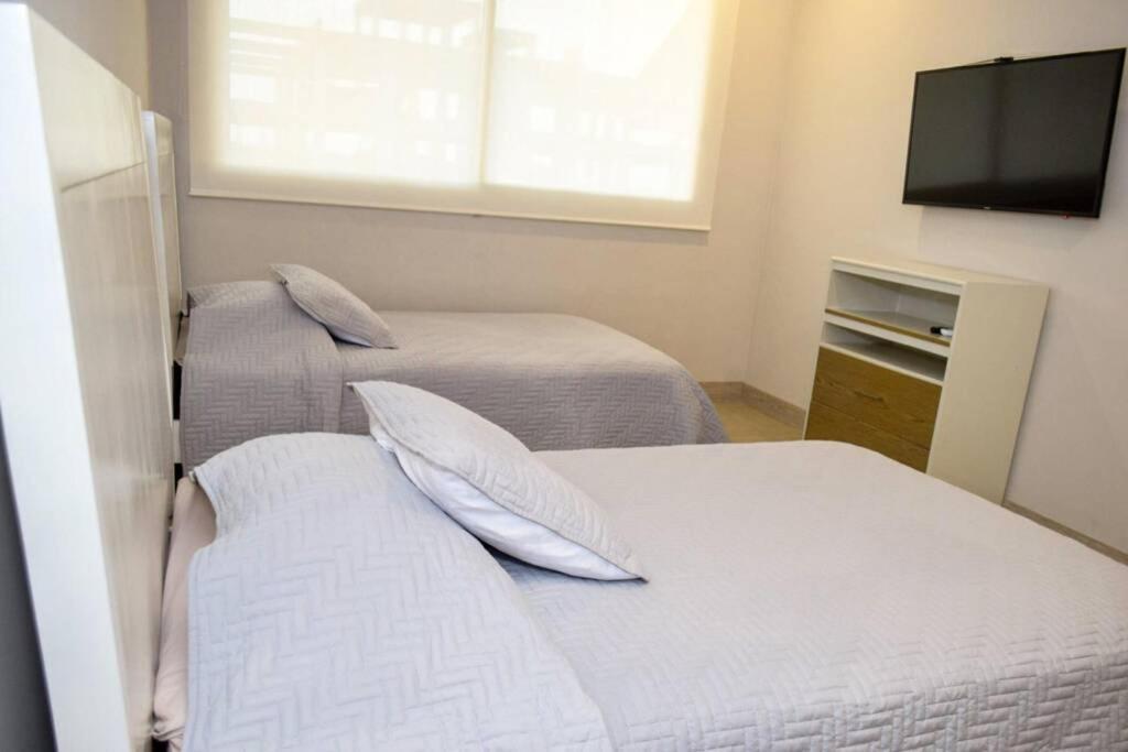 Apartment Seaside Retreat: Beachfront Comfort Near Historic Center Cartagena