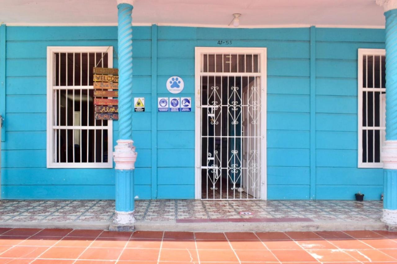 Hosting And Travel Services 420 * Cartagena