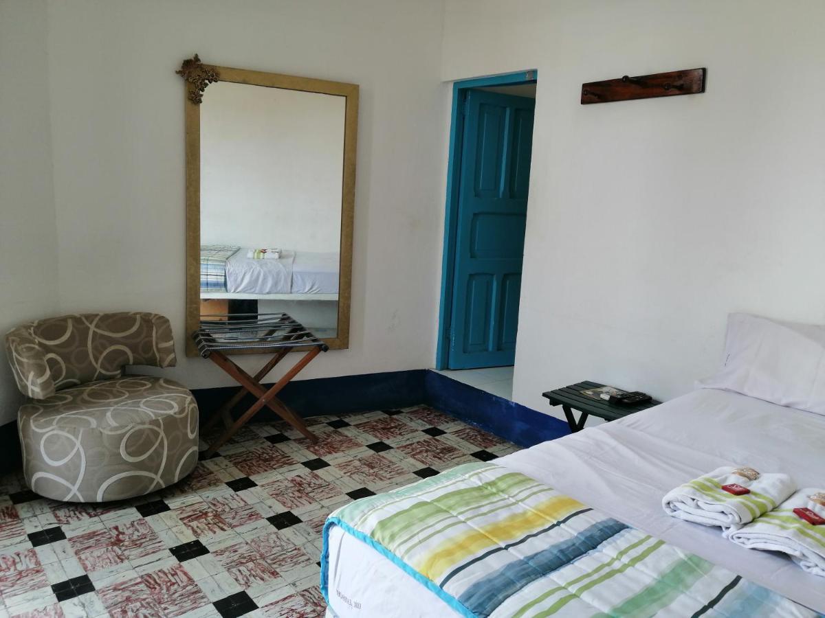 Hostal 1811