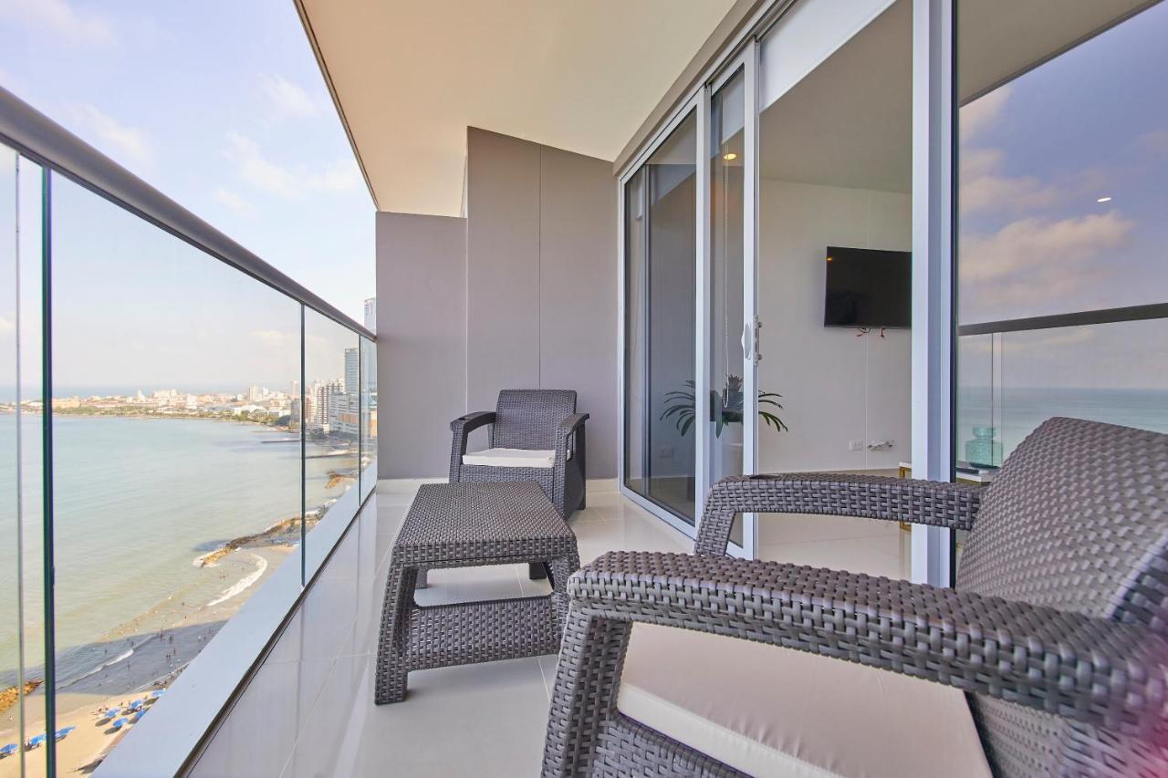 Beachfront Paradise With Outstanding Sunset Views Apartment