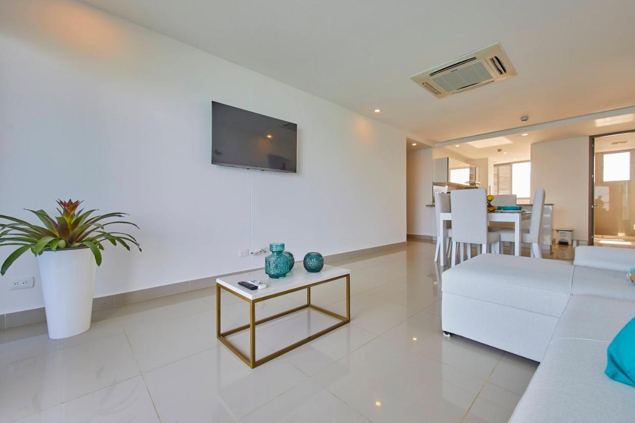 Beachfront Paradise With Outstanding Sunset Views *