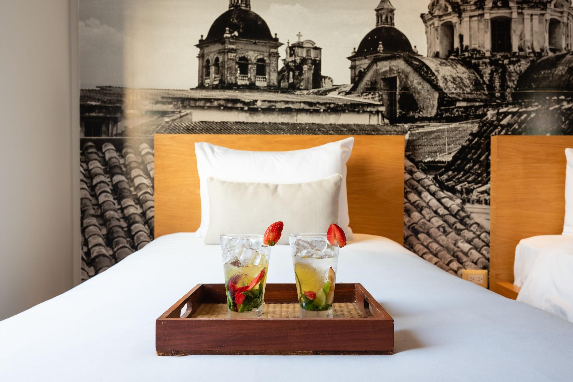 Hotel Delirio