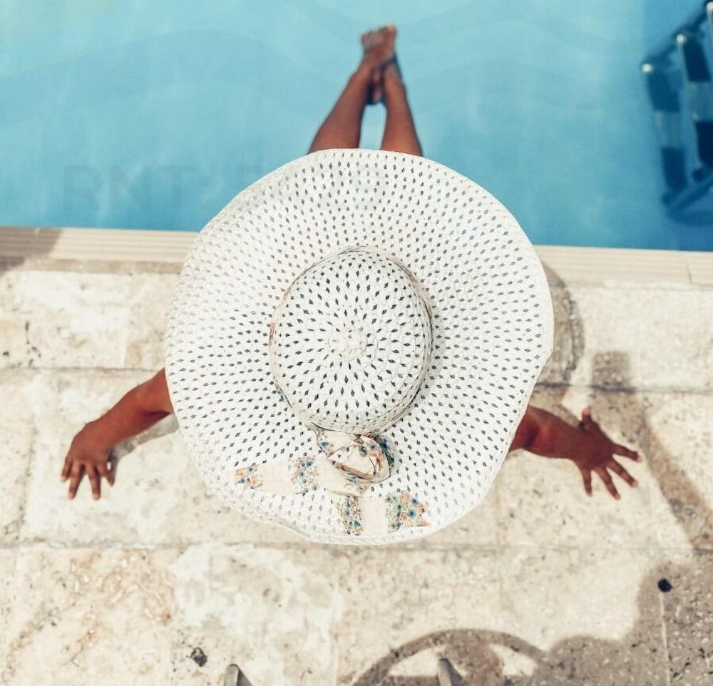 Costa Del Sol Hotel