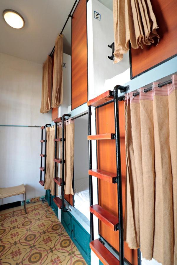 Republica Hostel *