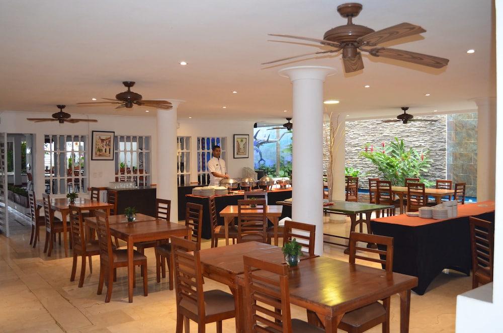 Playa Club Hotel 3*