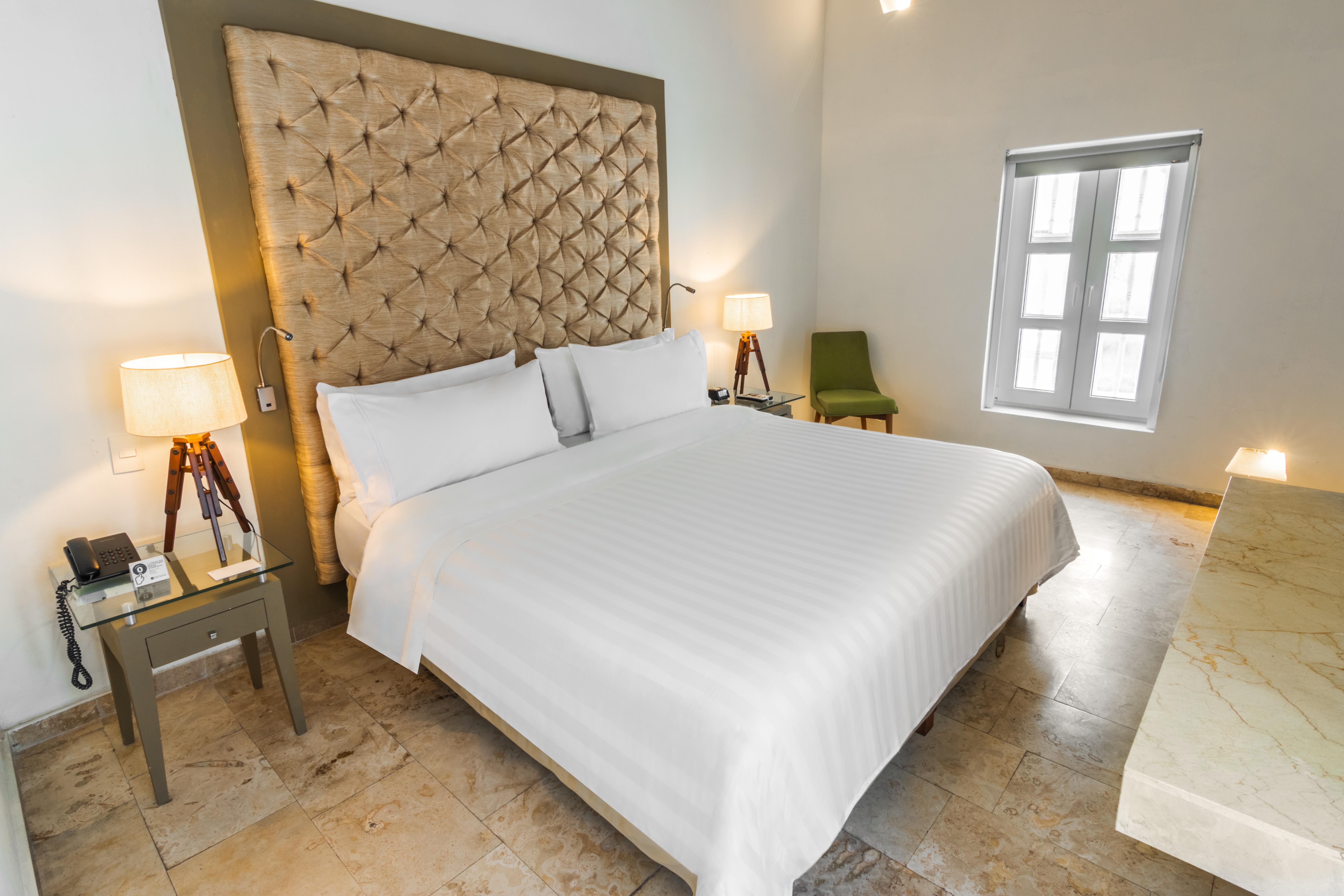 Hotel Ghl Armería Real