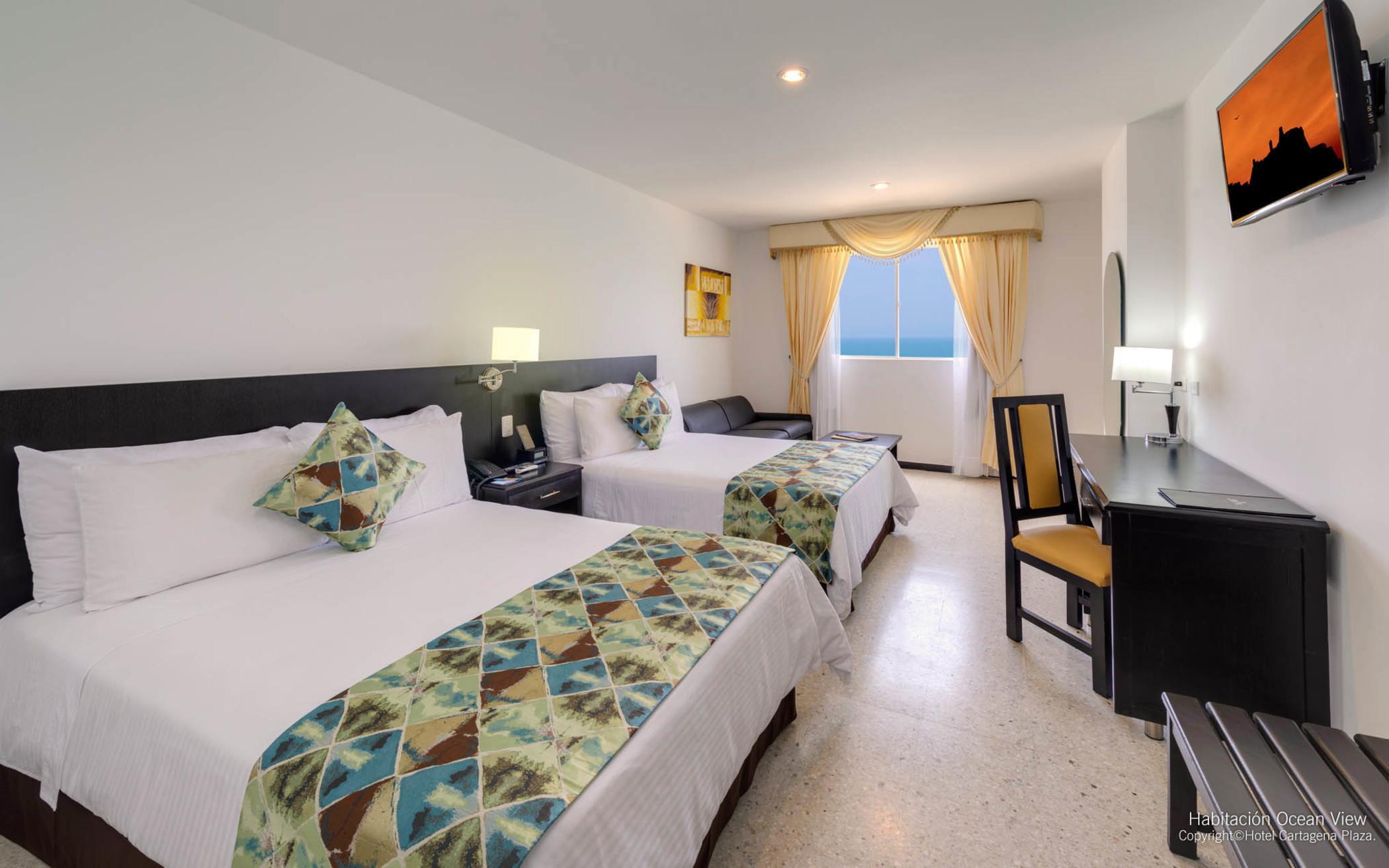 Plaza Hotel 4*