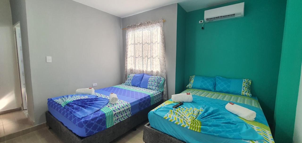 Mi Lindo Septiembre Hostel