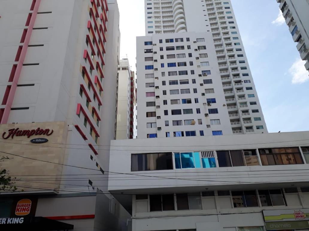 Edificio Delfines Playa Apartment *