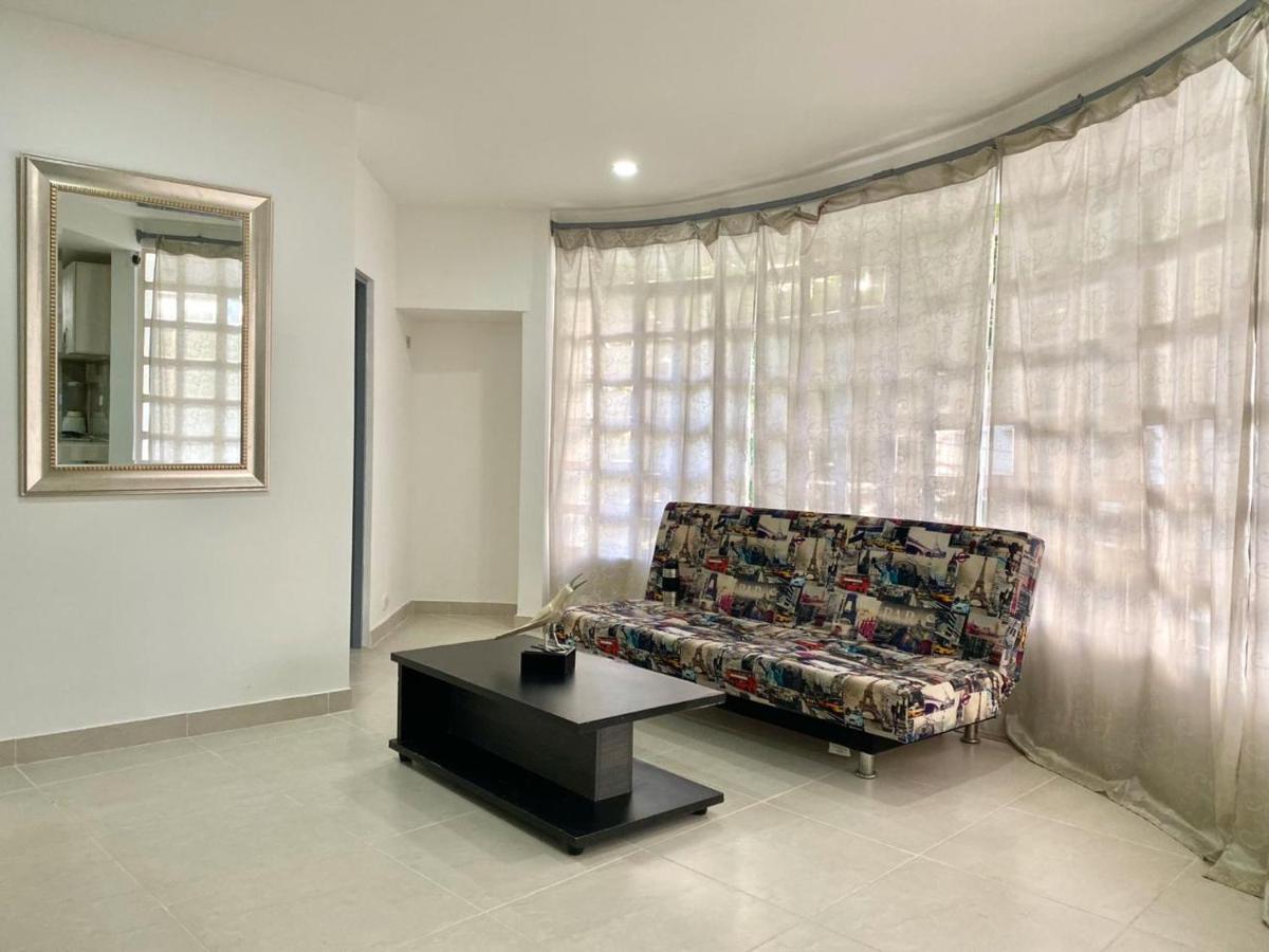 Aparta Estudio Con Salida Directa A La Playa Apartamento *