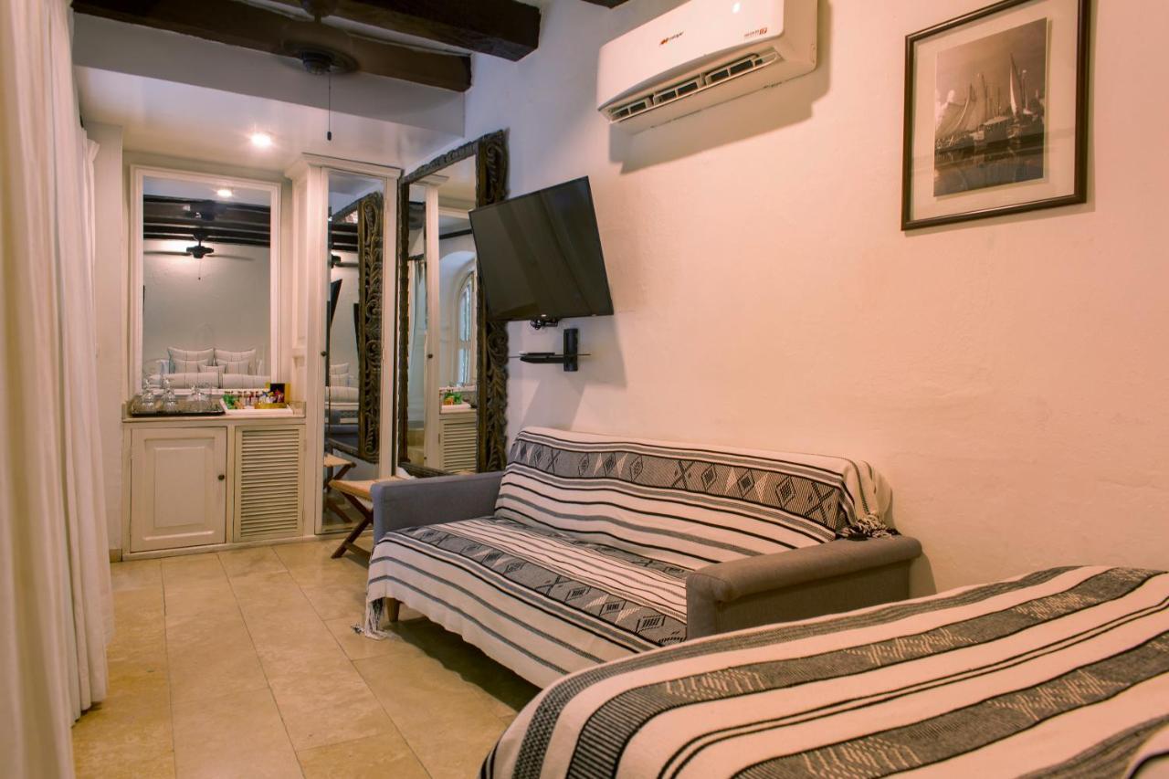 Leones De Alba Boutique Cartagena