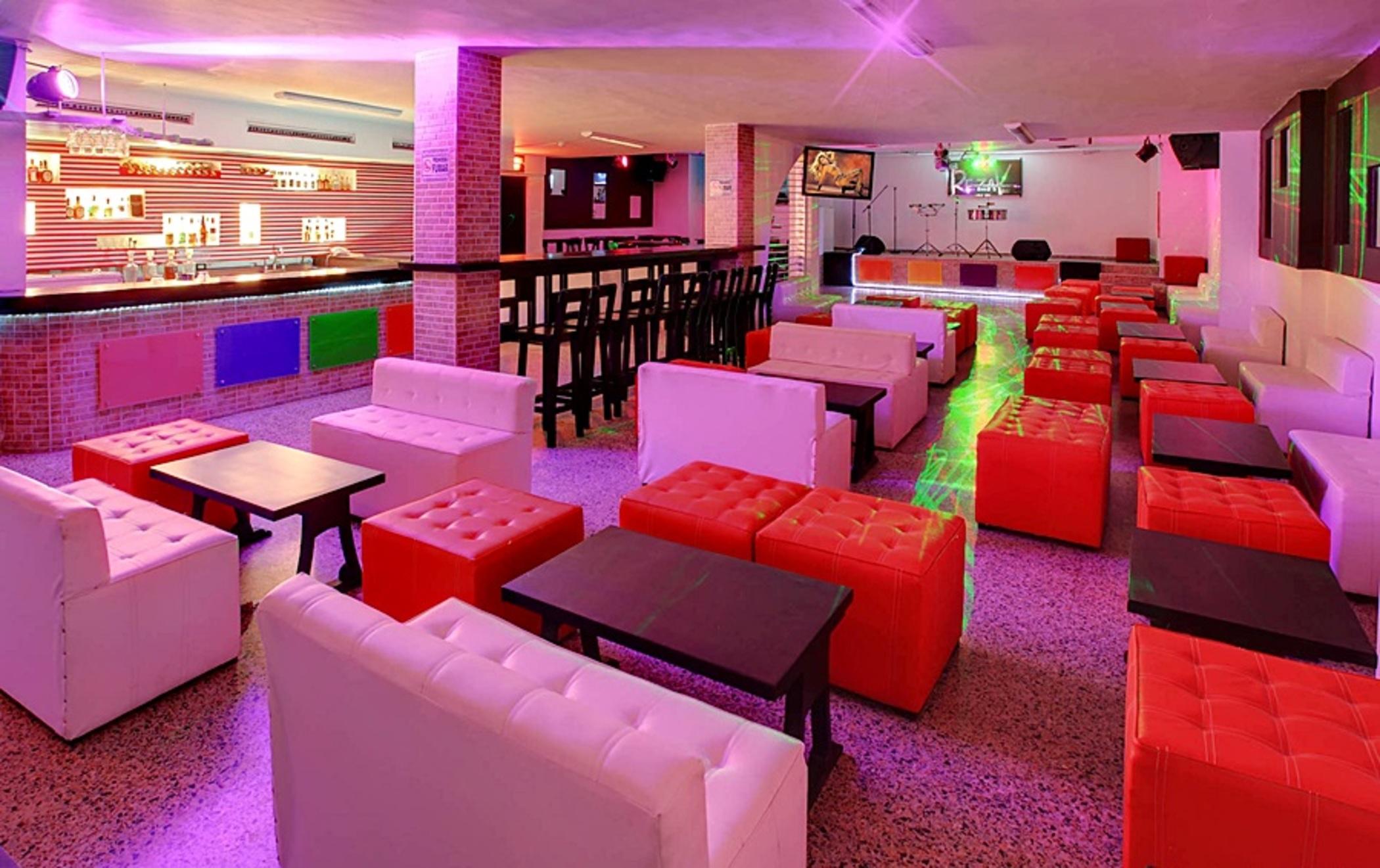 Plaza 4*