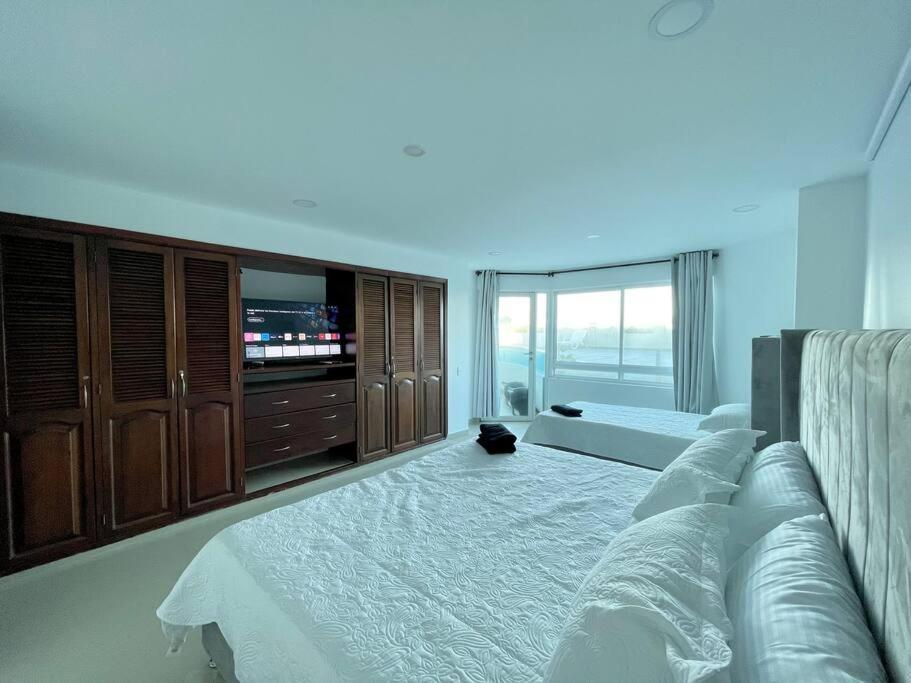 Apartamento Con Vista En El Laguito Frente A La Playa Apartment