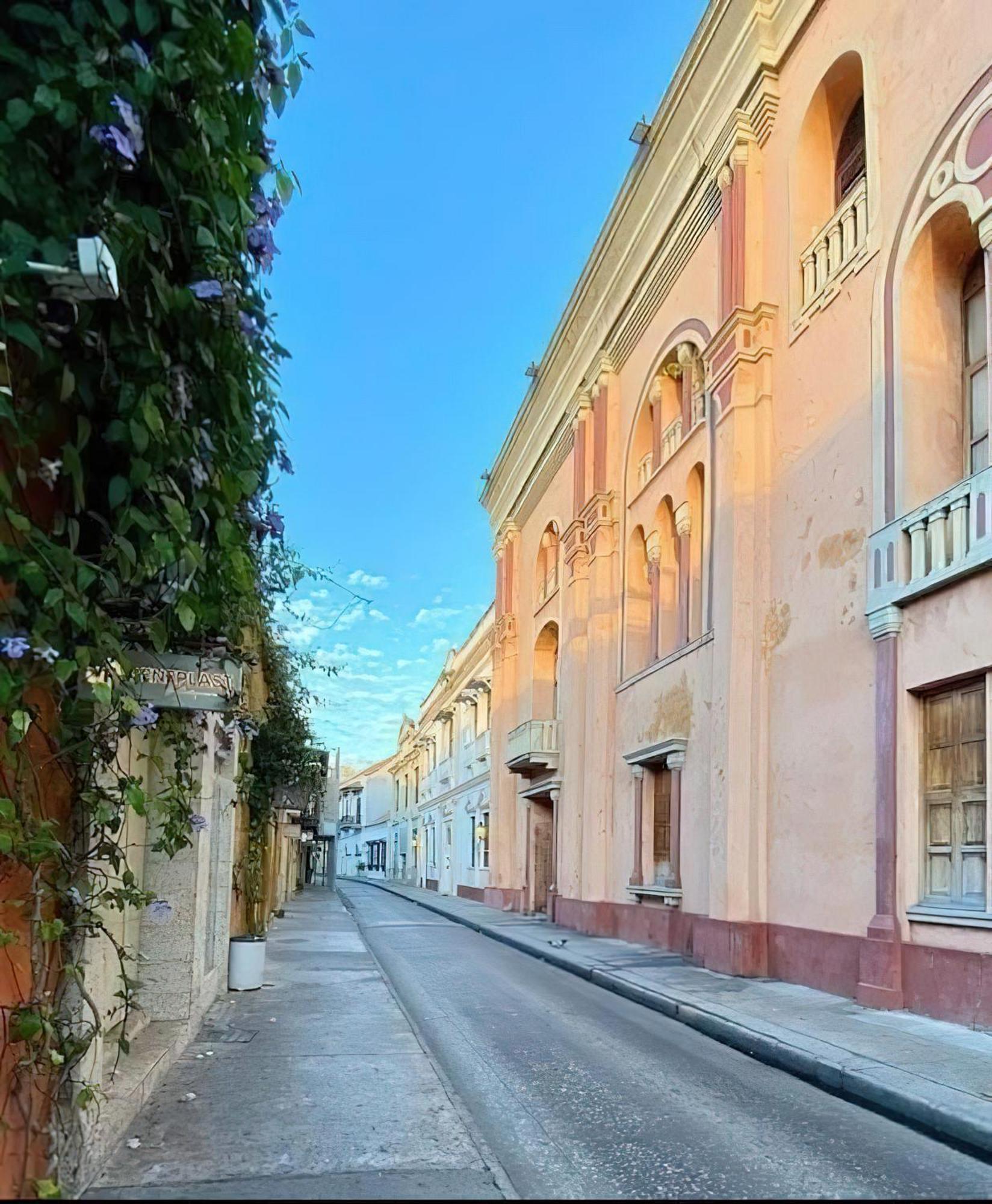 Apartment Close To Historic And *