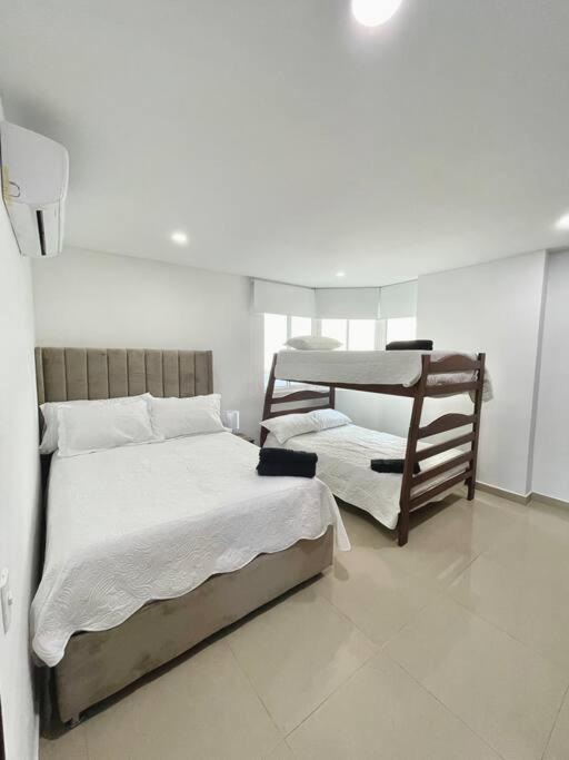 Apartamento Con Vista En El Laguito Frente A La Playa Apartment *