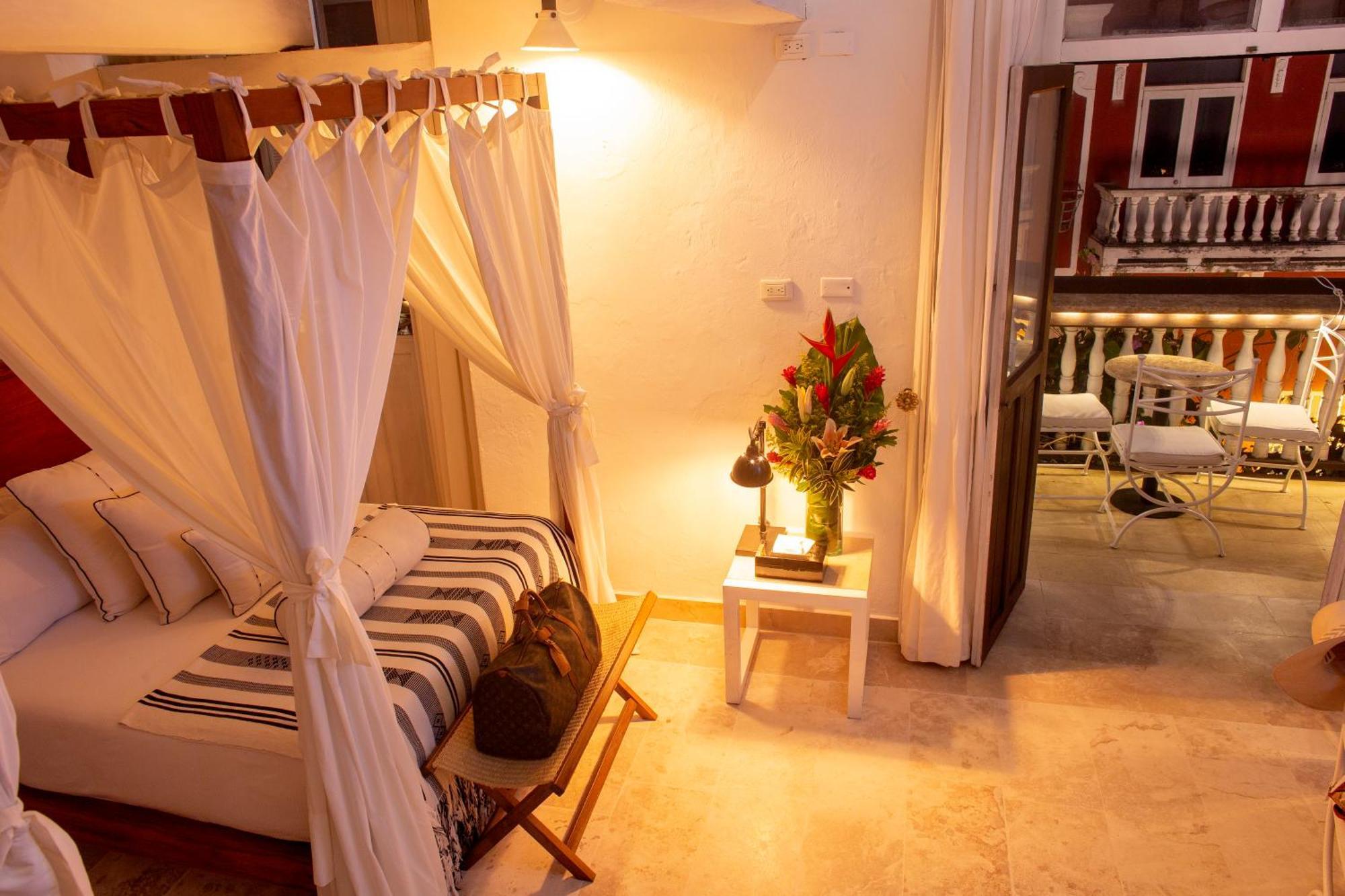 Hotel Leones De Alba Boutique 5*