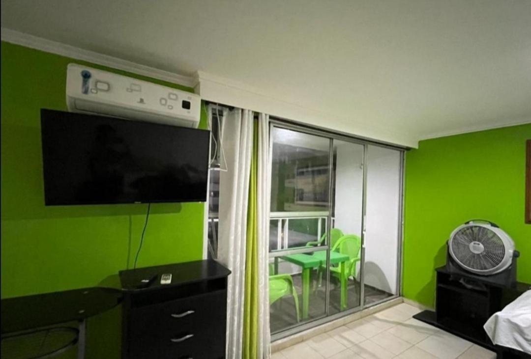 El Conquistador Apartment *