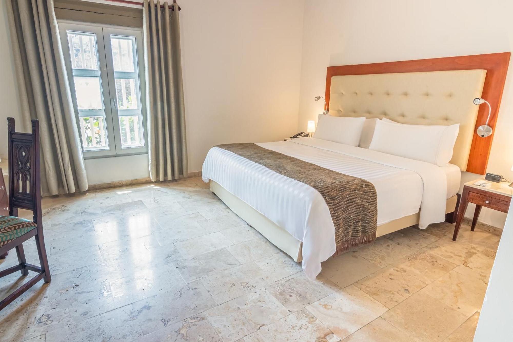 Ghl Armería Real Hotel 4*