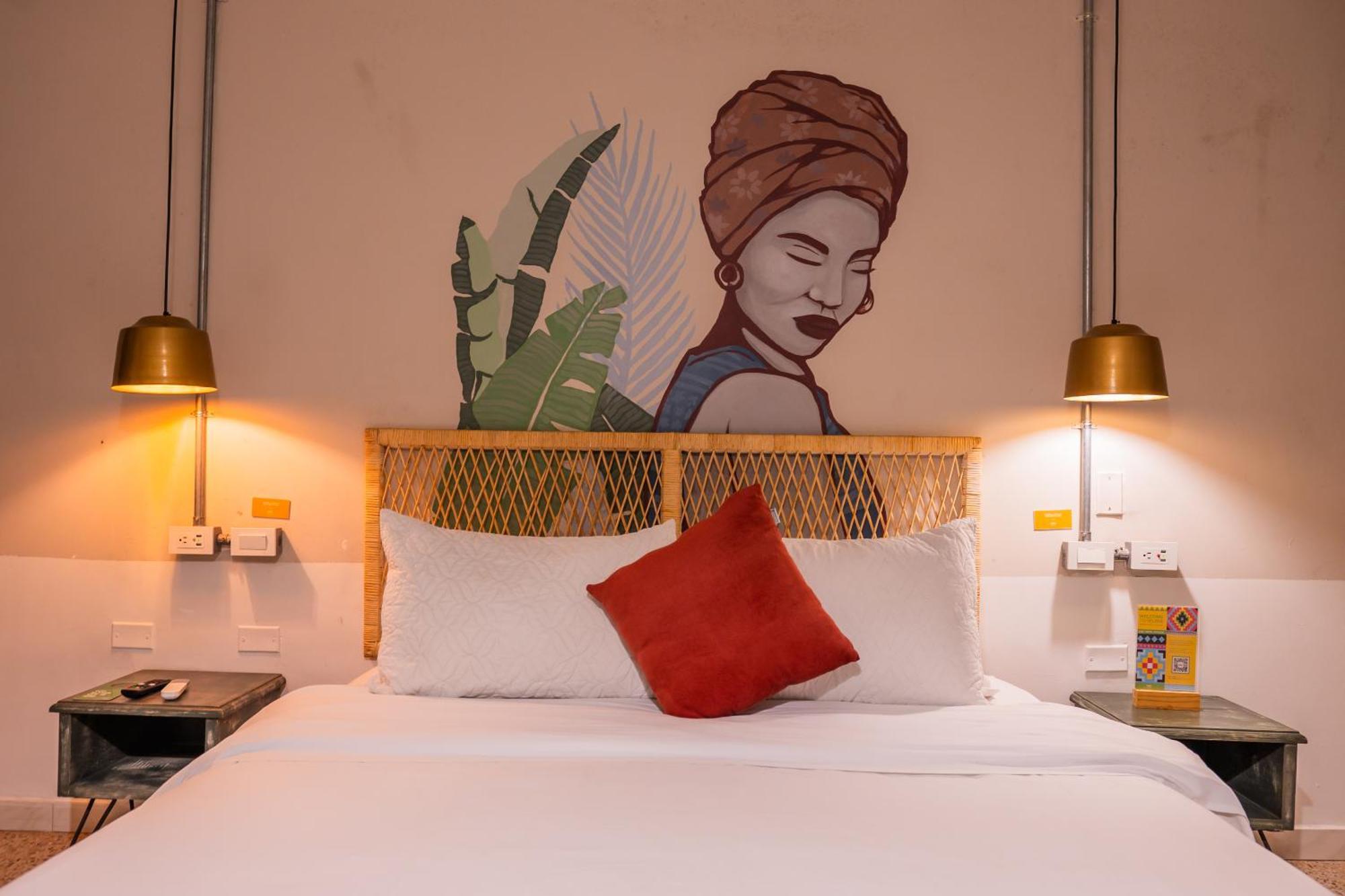 Hotel Socialtel 4*