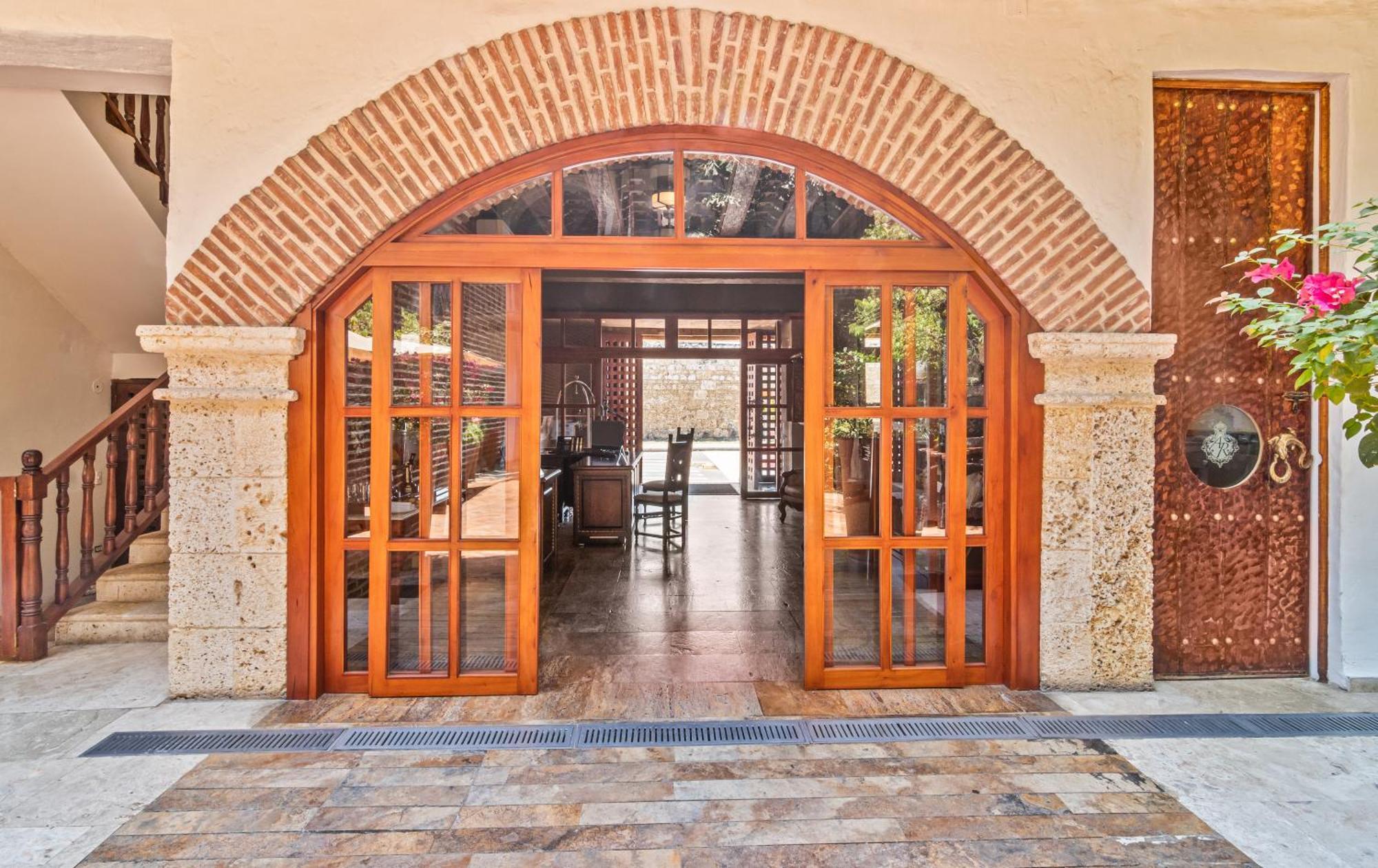 Ghl Armería Real 4*