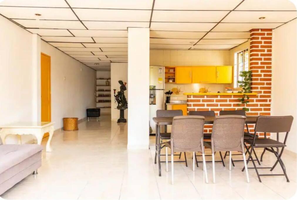 Familiar A Pocos Pasos De La Hermosa Bahia De Manga Apartment *