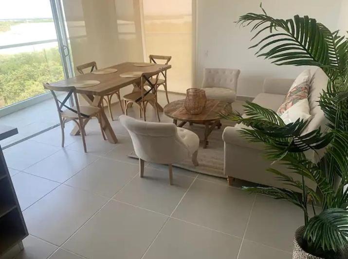 Encanto At Sunno Apartment