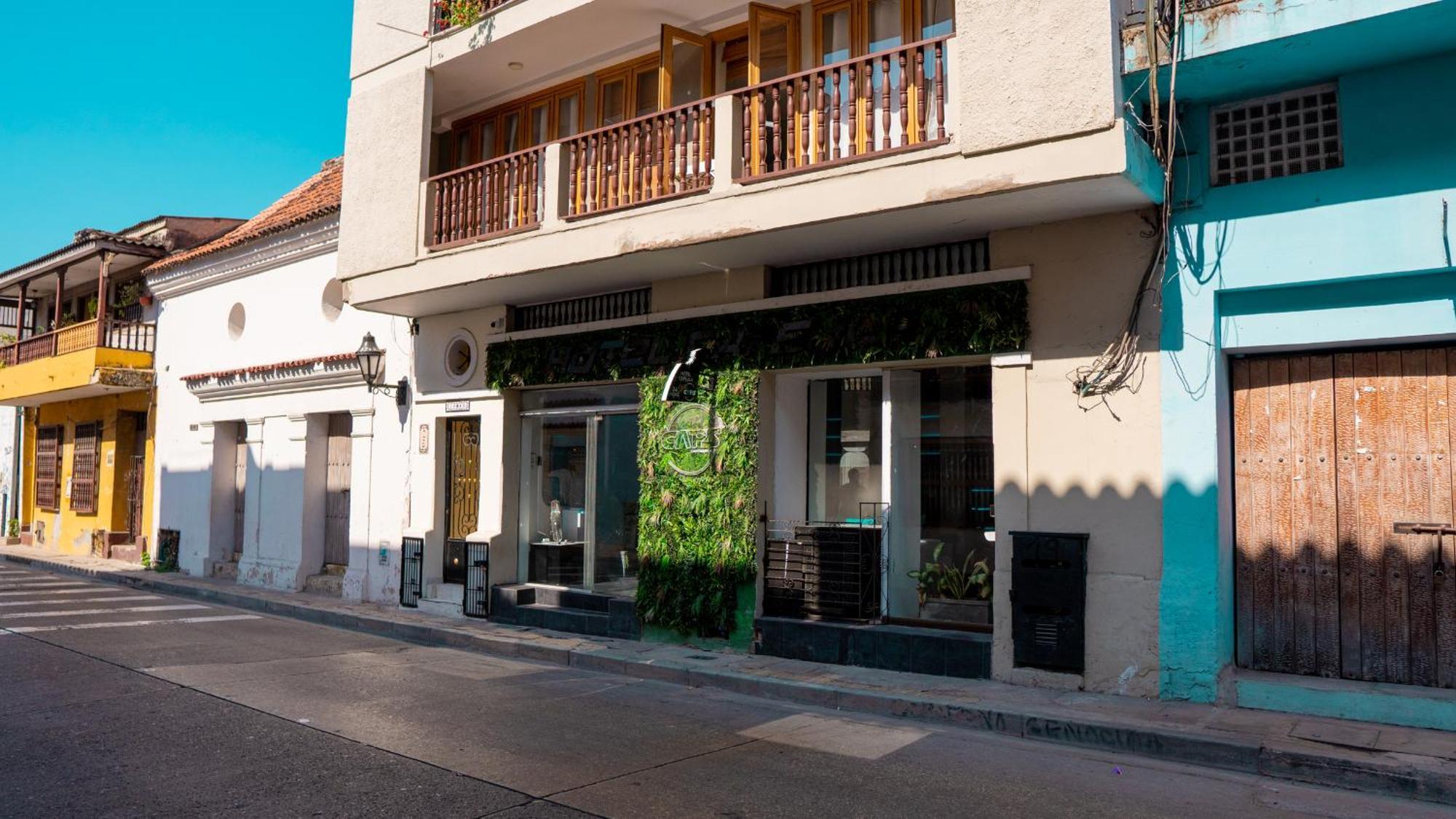 Ch Capsula Getsemani Capsule hotel 3*