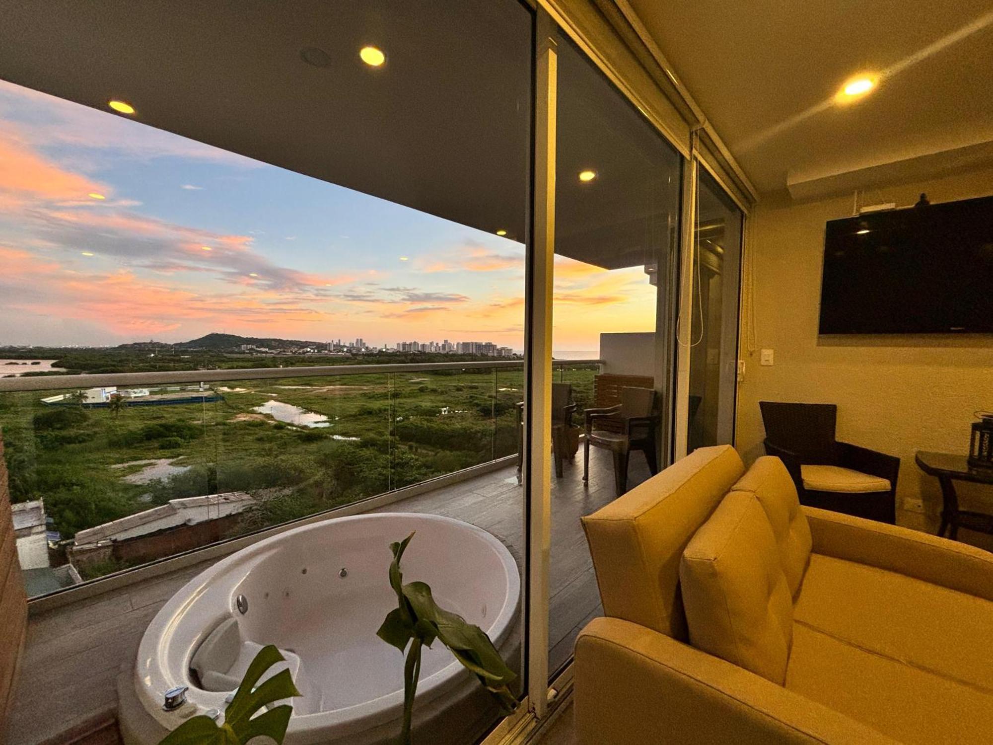 Dominique 907 Luxury *