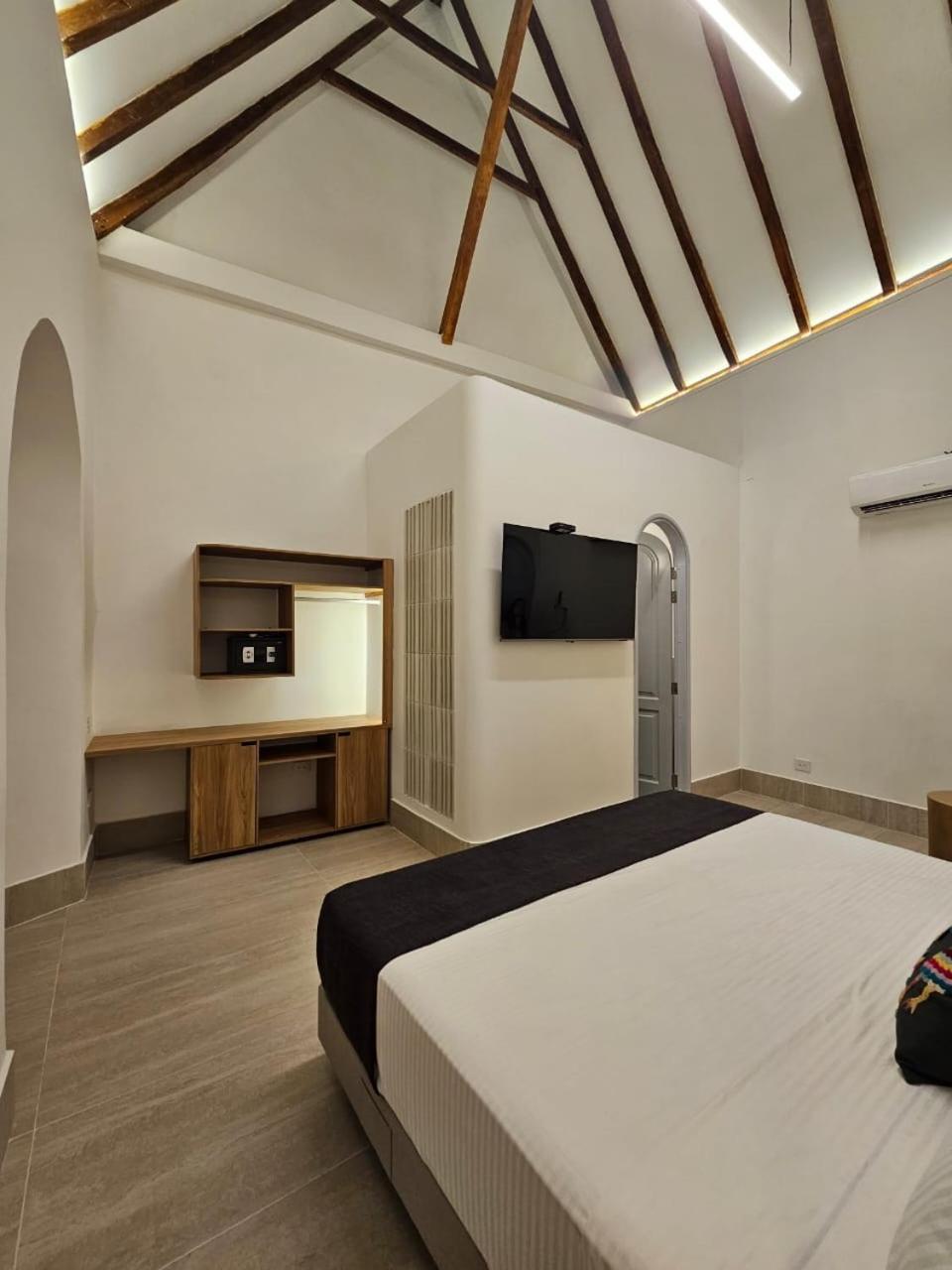 Hotel Casa Bugo Arsenal 4*