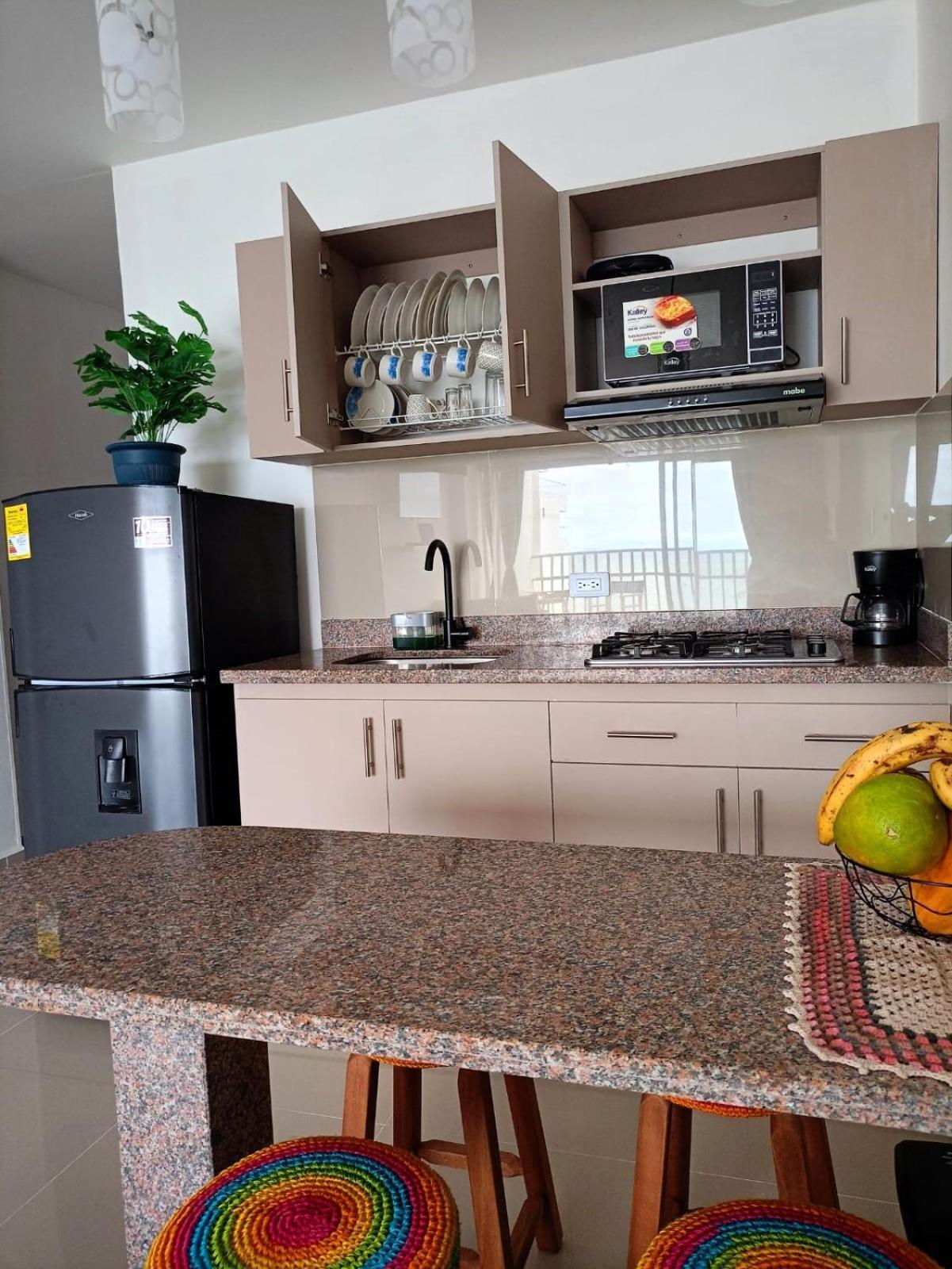 Apartasuite Con Vista Al Mar *