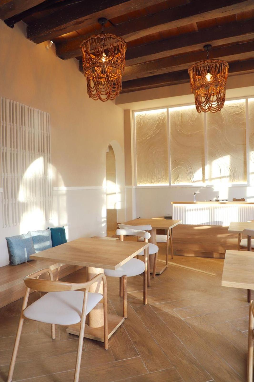 Casa Bugo Arsenal Hotel