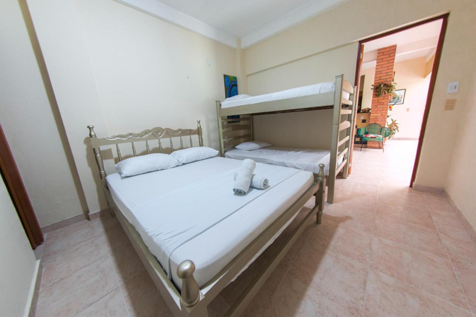 Cartagonova - Privadas Y Amplias Cerca A Zonas Turisticas Guest house