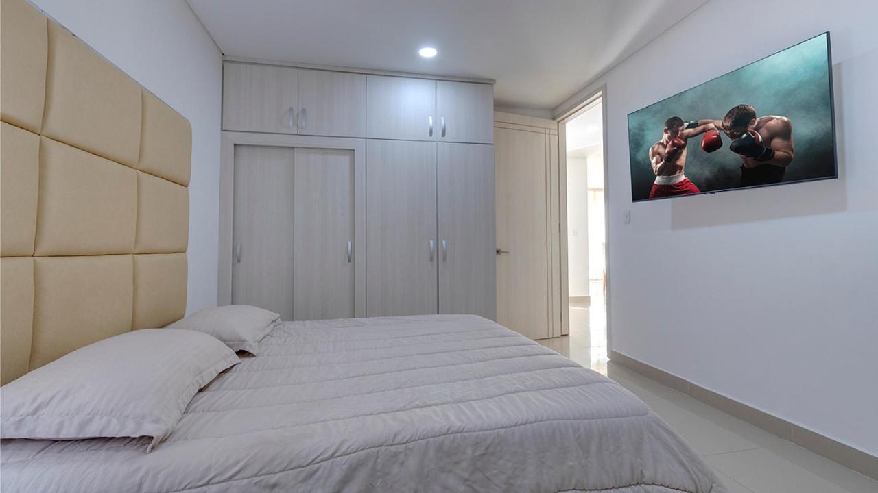 La Frontier Luxury Penthouse Apartment *