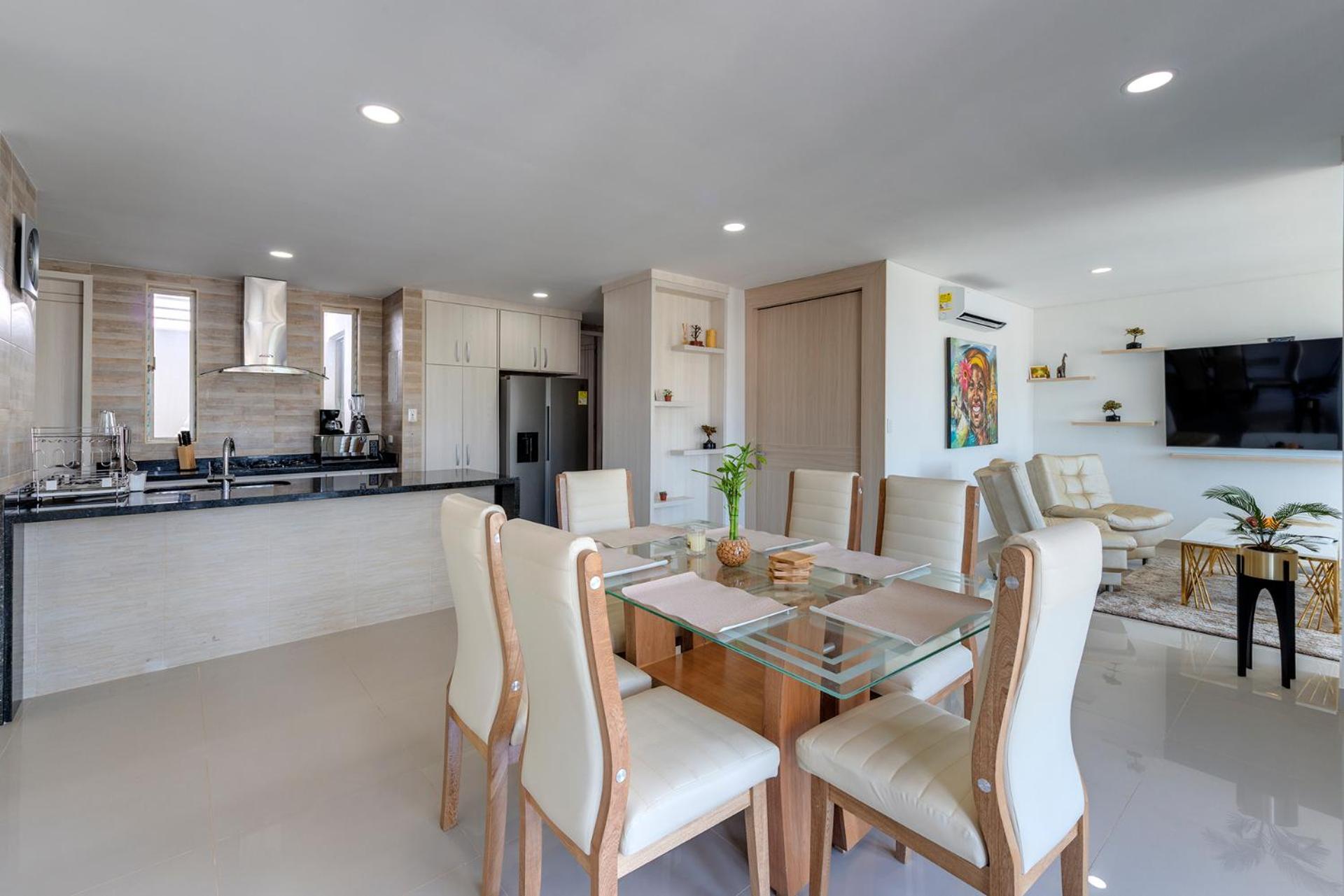 La Frontier Luxury Penthouse Apartment *