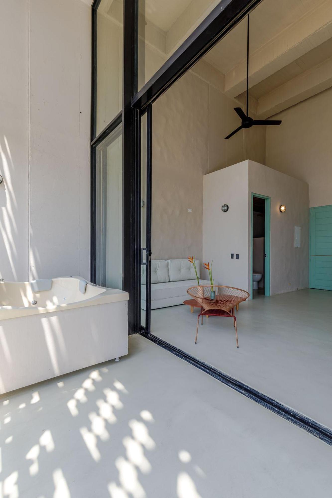 Aparthotel H-be9 Frente Al Mar Con Aire Acondicionado Y Wifi