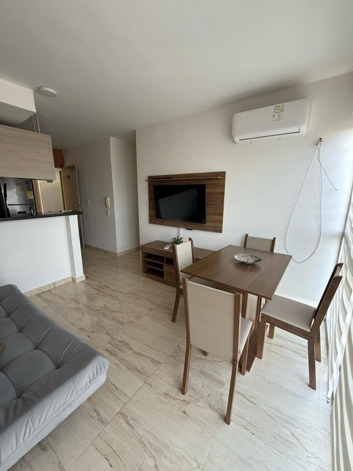 Familiar 1105 Apartment