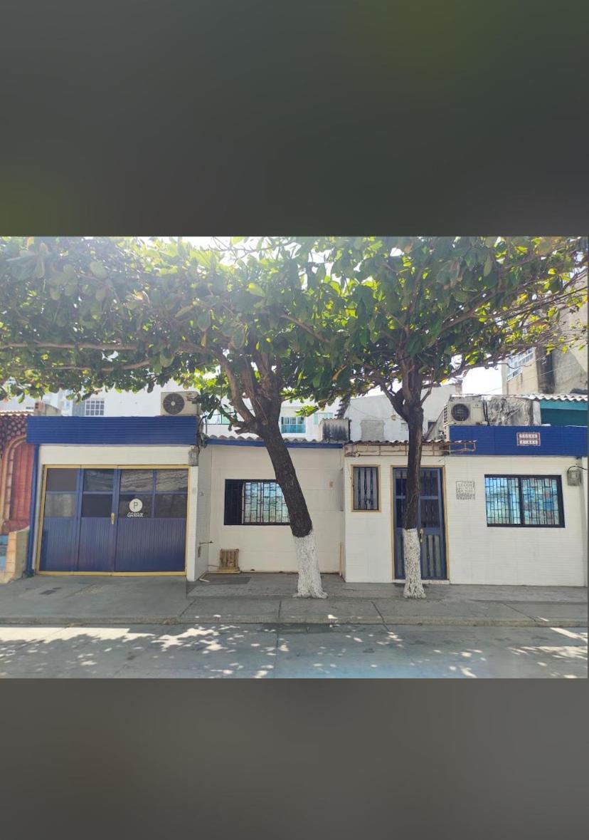 La Casa De La Playa Mcd Guest house Cartagena